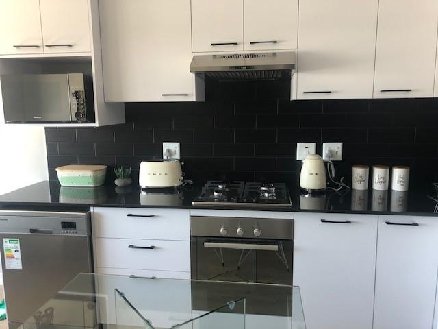 To Let 2 Bedroom Property for Rent in Table View Western Cape